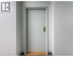 40716423_3