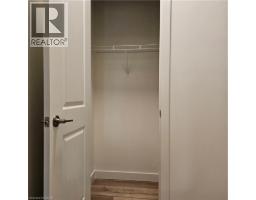 40753227_28