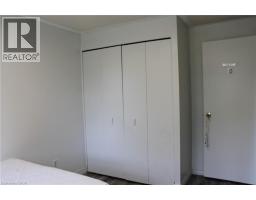 40761477_14