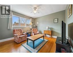 40821738_19