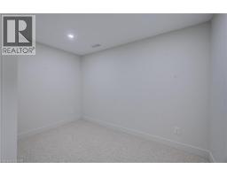 40816945_27