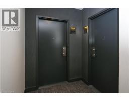 40826697_4