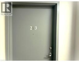40828411_6