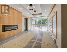 x13568656_20