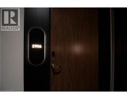 40850739_7