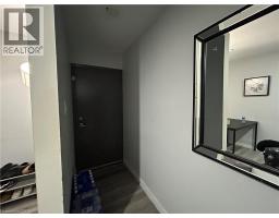 40852440_3