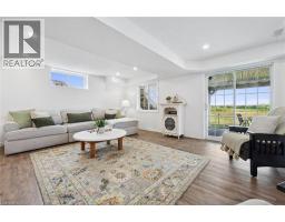 40857647_28