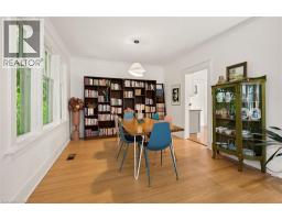 40861649_11