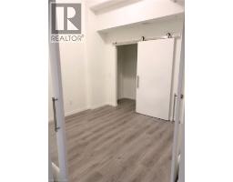 40861912_2