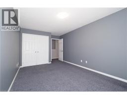 40863130_27